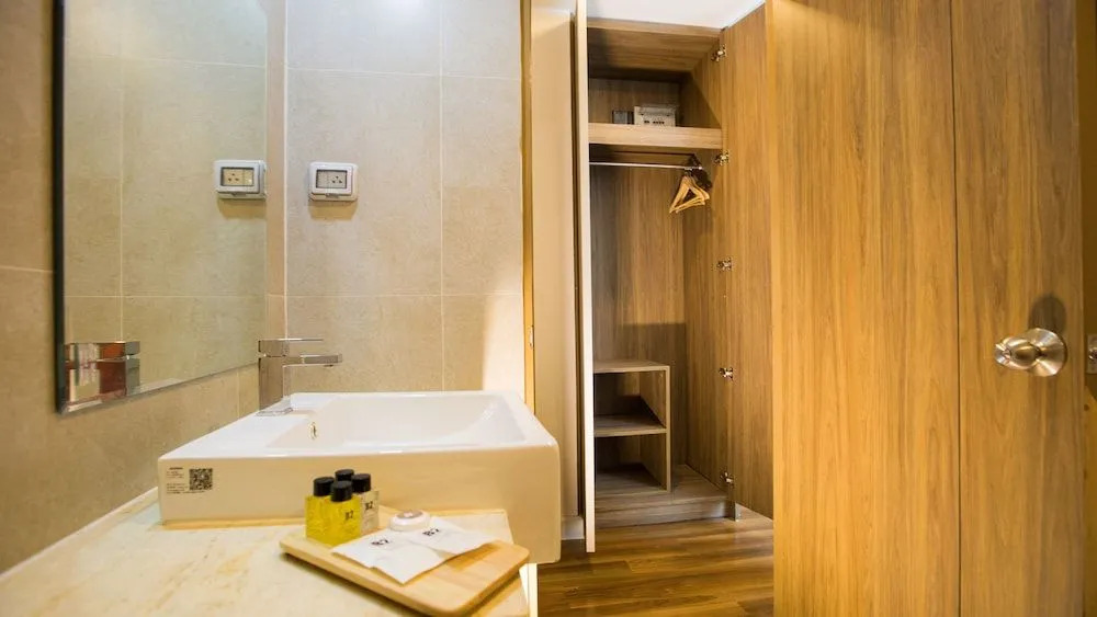 B2 Phitsanulok Boutique & Budget Hotel