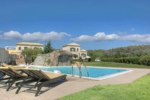 Stalakton Country Maisonettes
