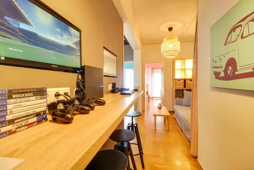 Spacious Central Flat☆3min to Metro☆AC|Netflix|PC