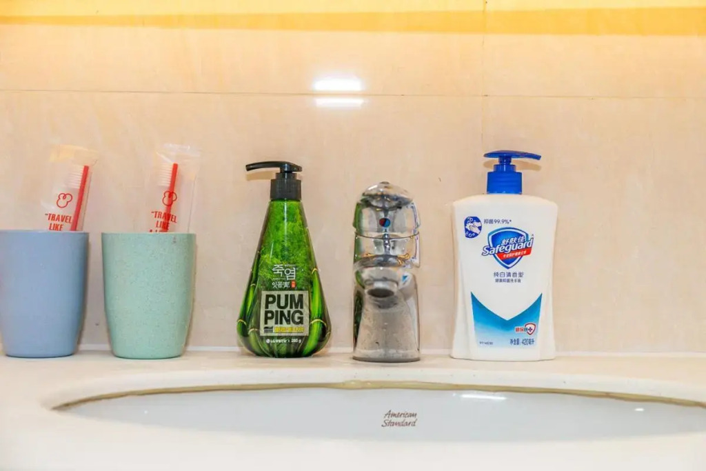 Zhuhai Xiangzhou·Huafa Shangdu· Locals Apartment 00163680