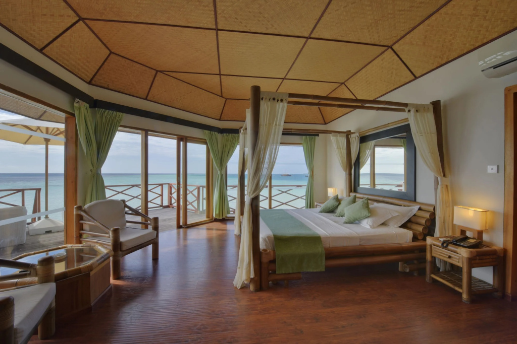 Safari Island Resort & Spa Maldives