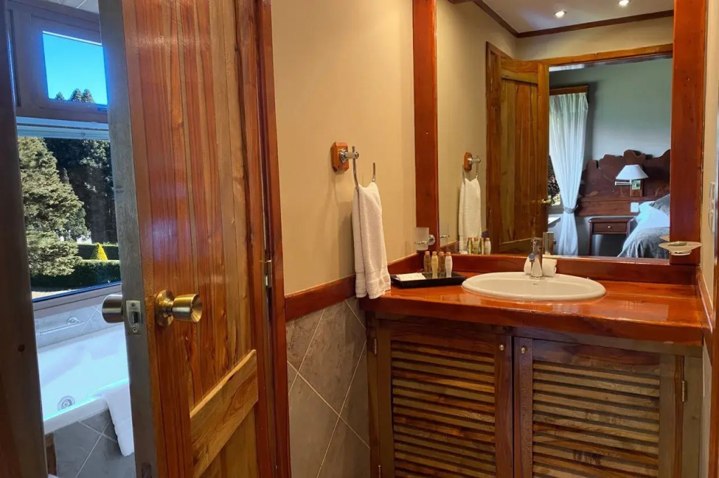 Charming Residences & Suites with Private Spa