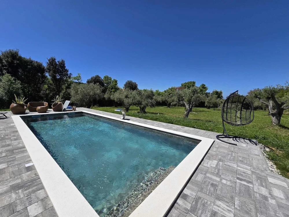 Olive Garden Paradise with Swimming pool