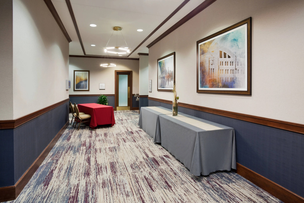 Sheraton St Paul Woodbury Hotel