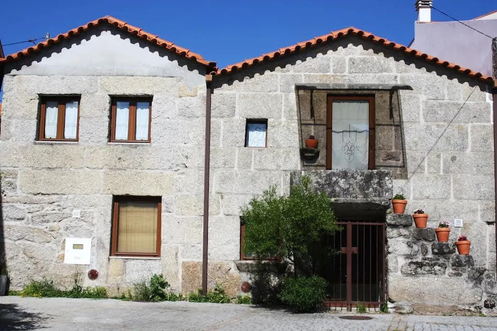 House With 4 Bedrooms in Cota, With Furnished Terrace and Wifi