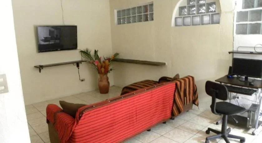 Hostel Capitan Tom