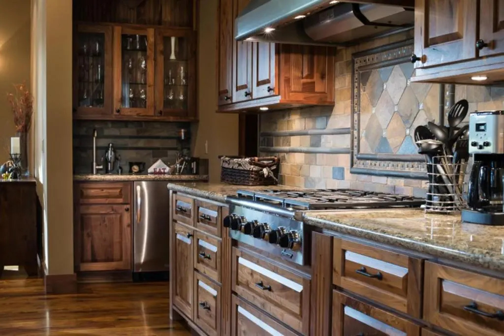 Luxury 4BD Residence on Old Greenwood Golf Course. Free Grocery Delivery
