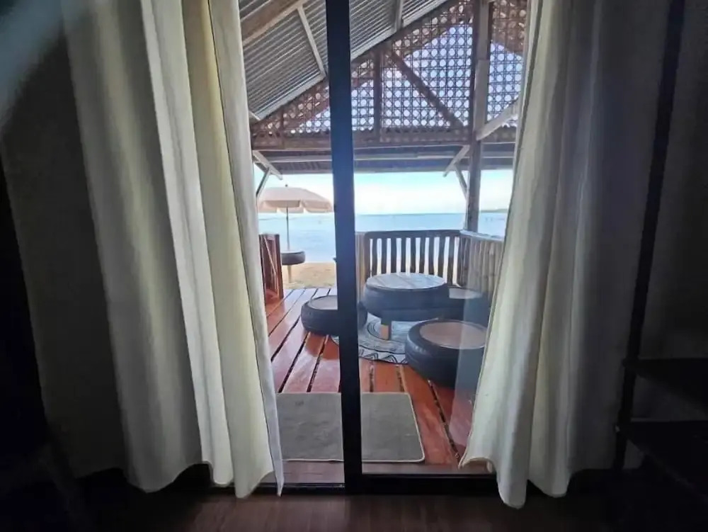 Tambayan Rooms and Cottages by SMS Hospitality