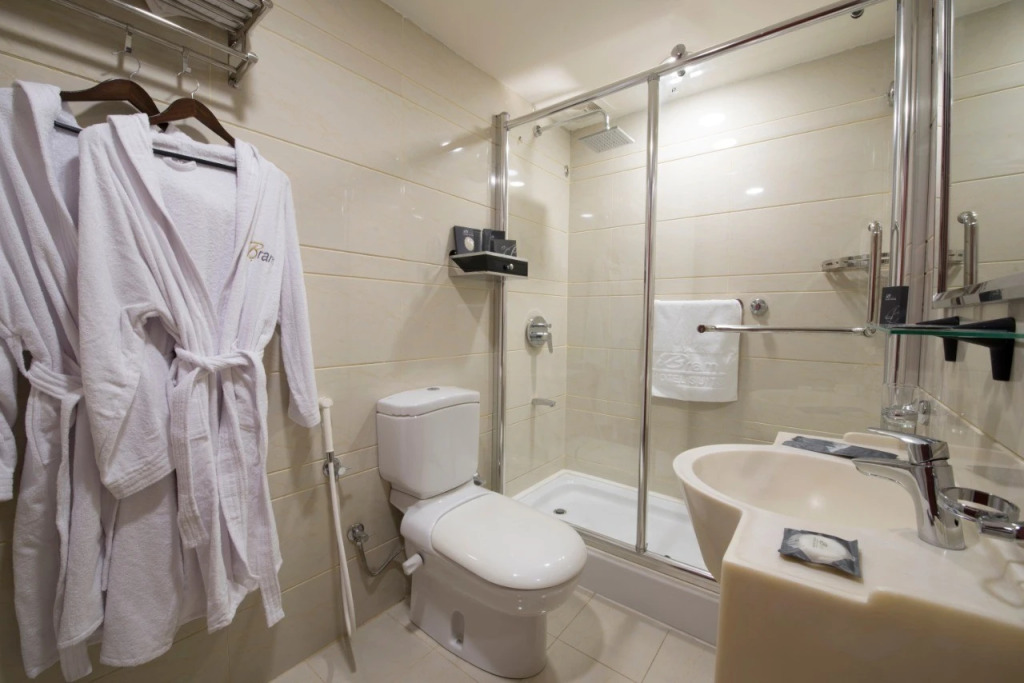 Bram Hotel
