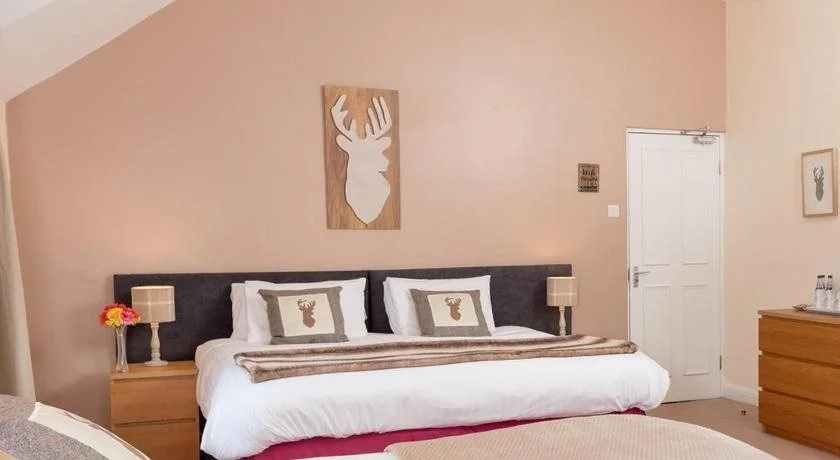 Gordon Arms Hotel