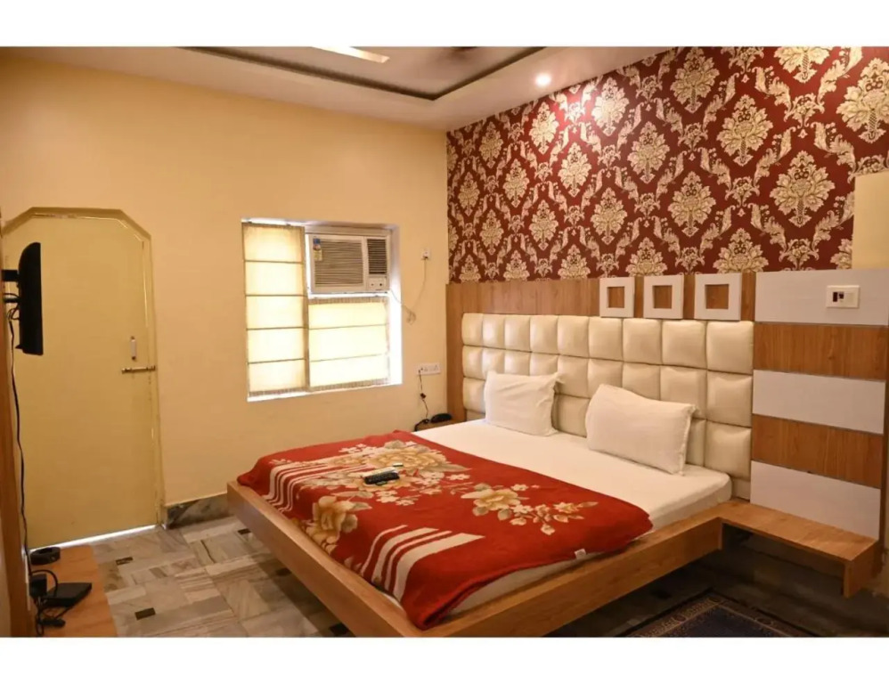 Hotel Arya