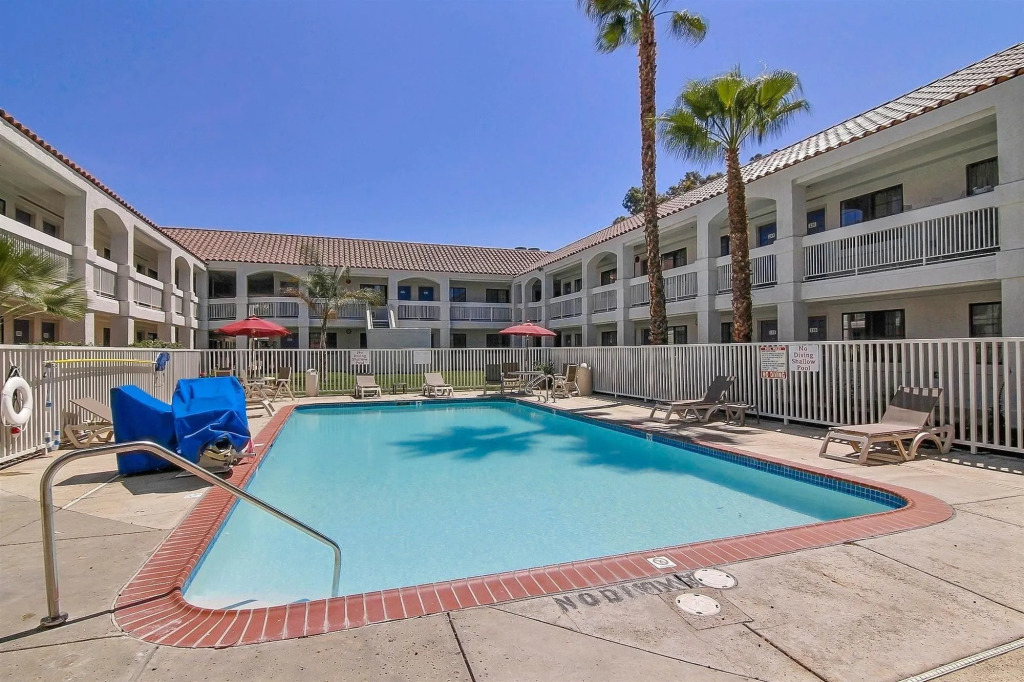 Motel 6-Thousand Oaks, CA