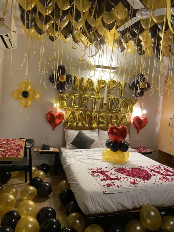 BK Studio And Rooms Near Huda City Centre