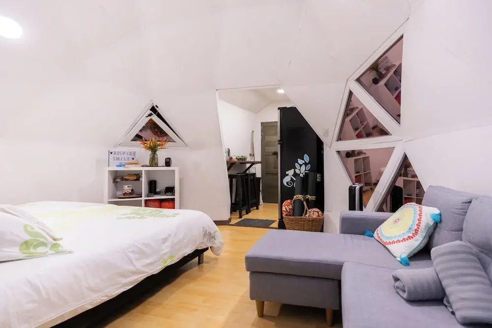 Roots Eco House