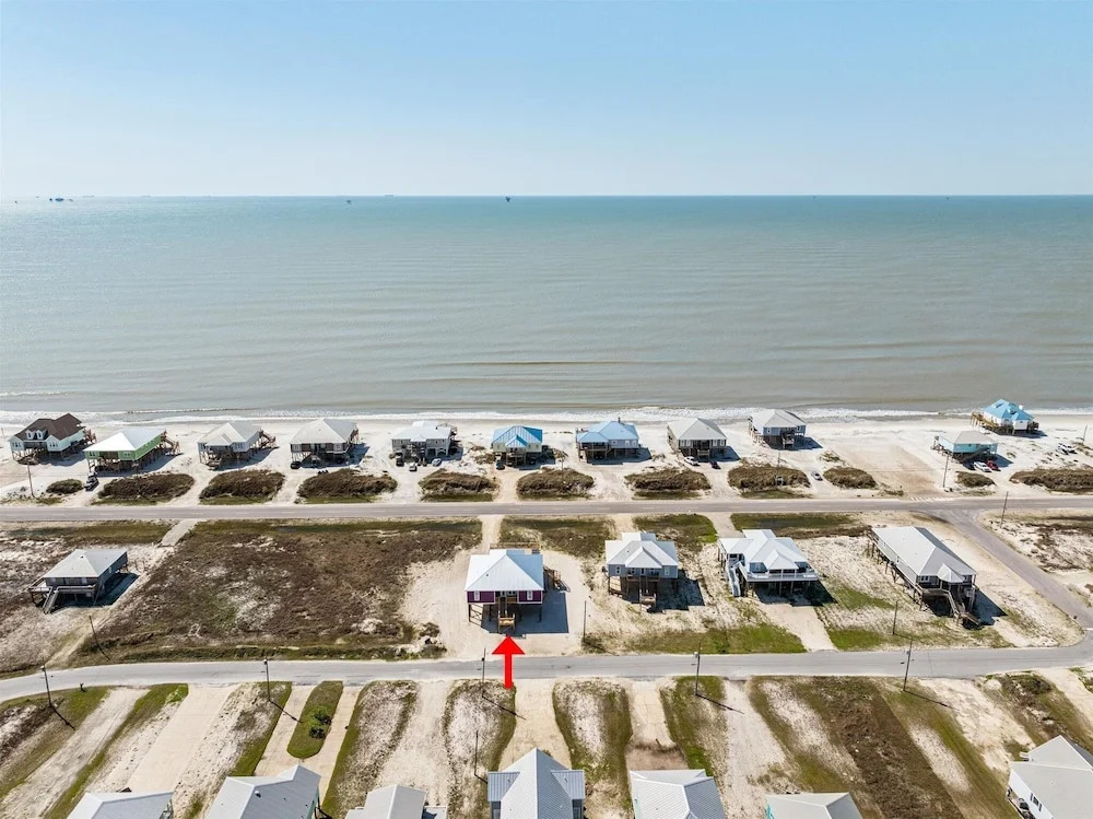 Purple Paradise - 2536 Bienville Blvd 4 Bedroom Home by RedAwning