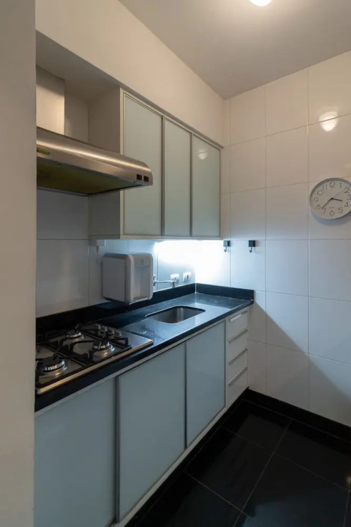 Space and Comfort in Copacabana D405