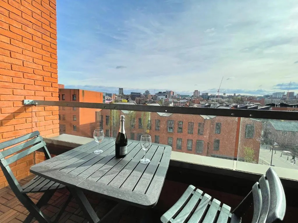 Penthouse Apartment with Parking