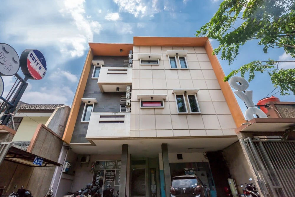 OYO 1435 Residence 446