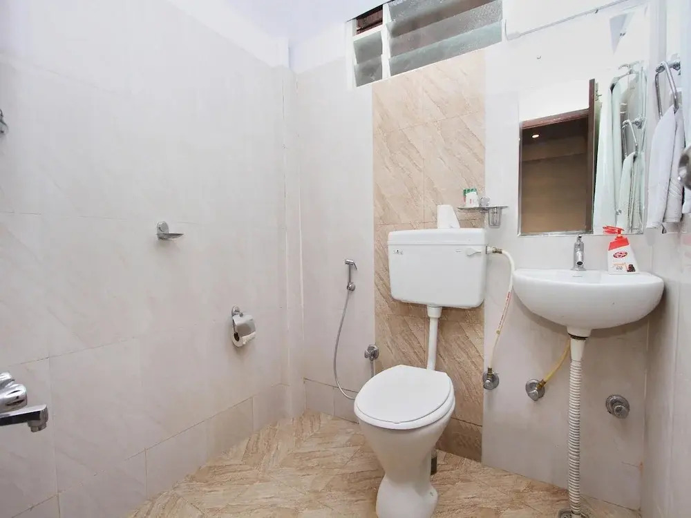 Collection O 2235 Oh My Rooms Indranagar