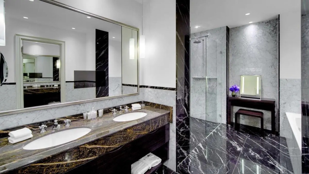 Hotel Atlantic Hamburg, Autograph Collection