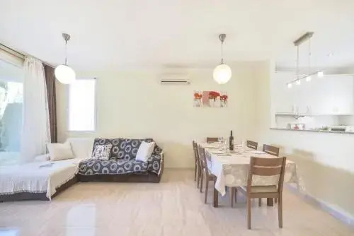 Bungalow Rosa - PlusHolidays