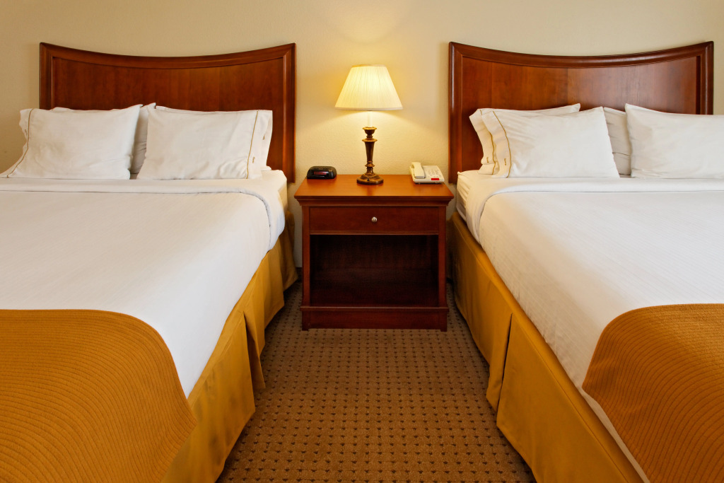 Holiday Inn Express Hotel & Suites Mansfield by IHG