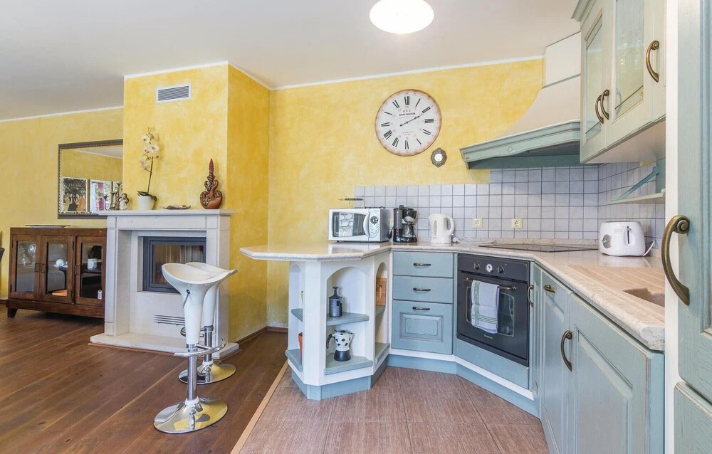 Stunning Home In Rovinj With Wifi