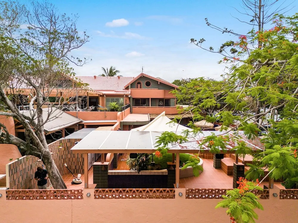 Aquarius Backpackers Resort