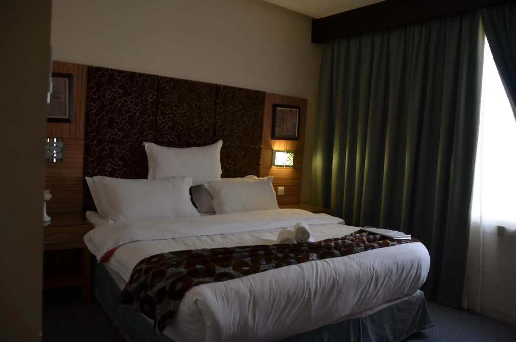 Rose Garden Hotel فندق روز جاردن