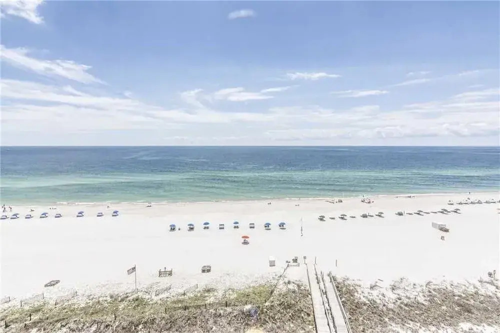 The Enclave 907 - 3 Br condo by RedAwning