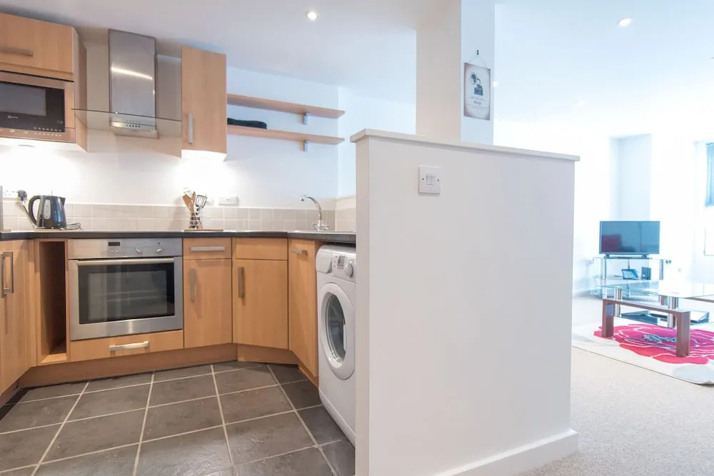 Hamilton Grace - Paramount Apartments