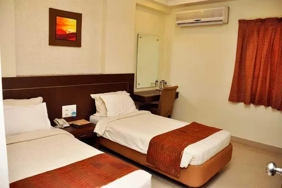 FabHotel Suncity