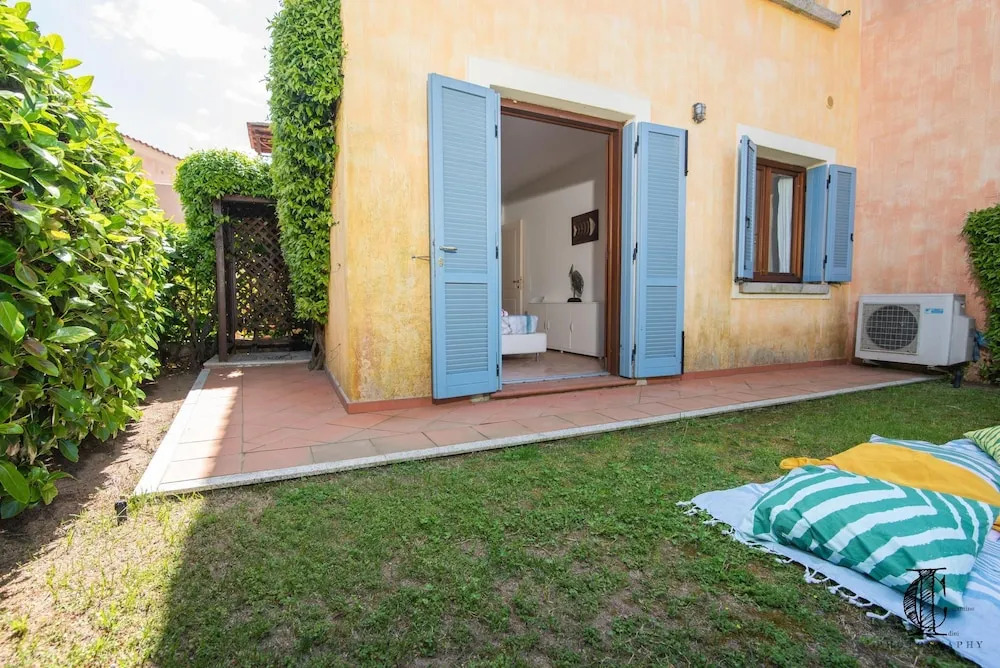 Il Borgo 20 D4 700m From The Beach