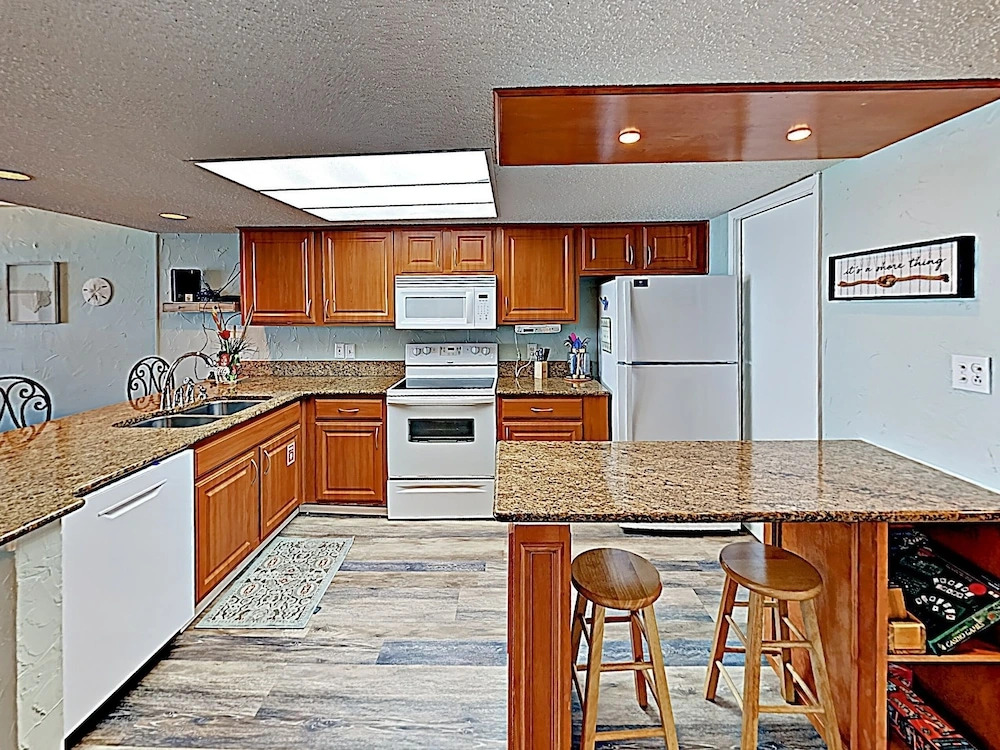 New Listing! Contemporary Gulf-view W/ Pools 2 Bedroom Condo