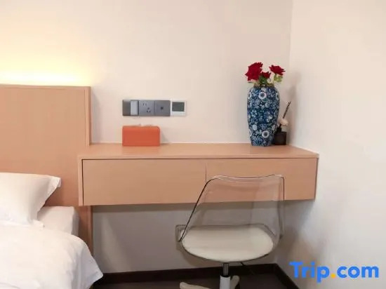 The Bund NO.2 Residential Accommodation