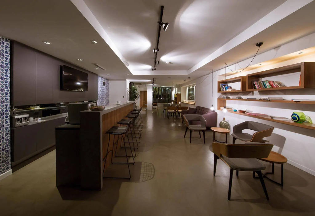 Alilass Hotel