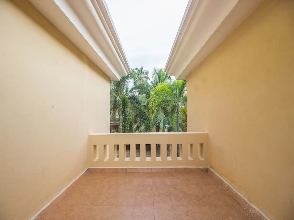 OYO 18628 Home Field View 2BHK Benaulim