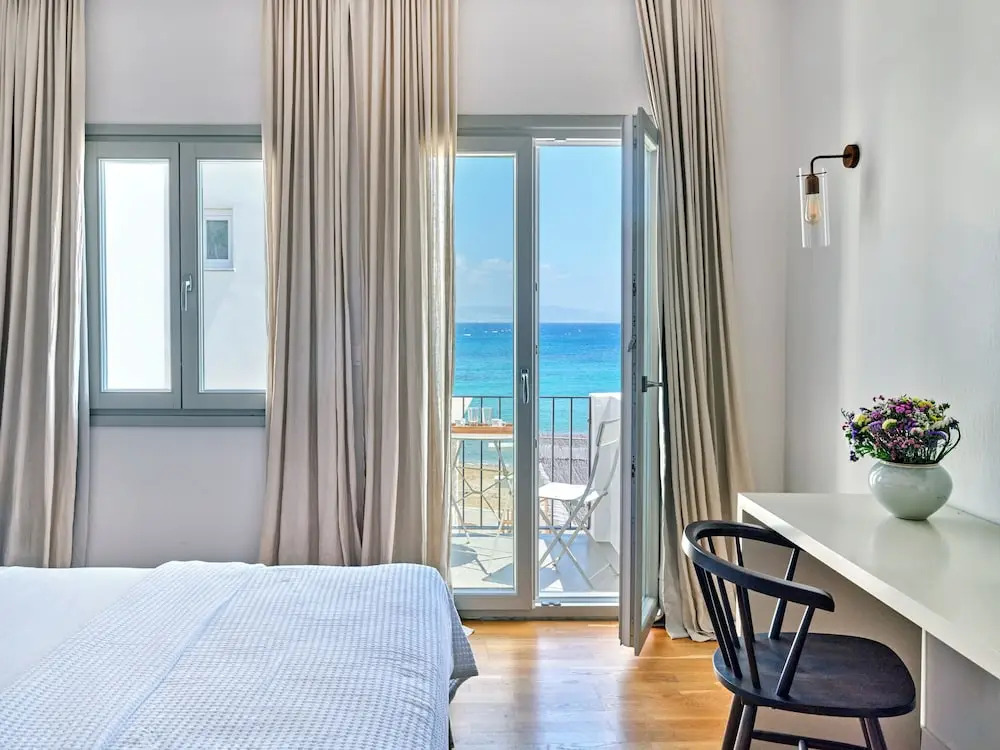 Magoo Suites
