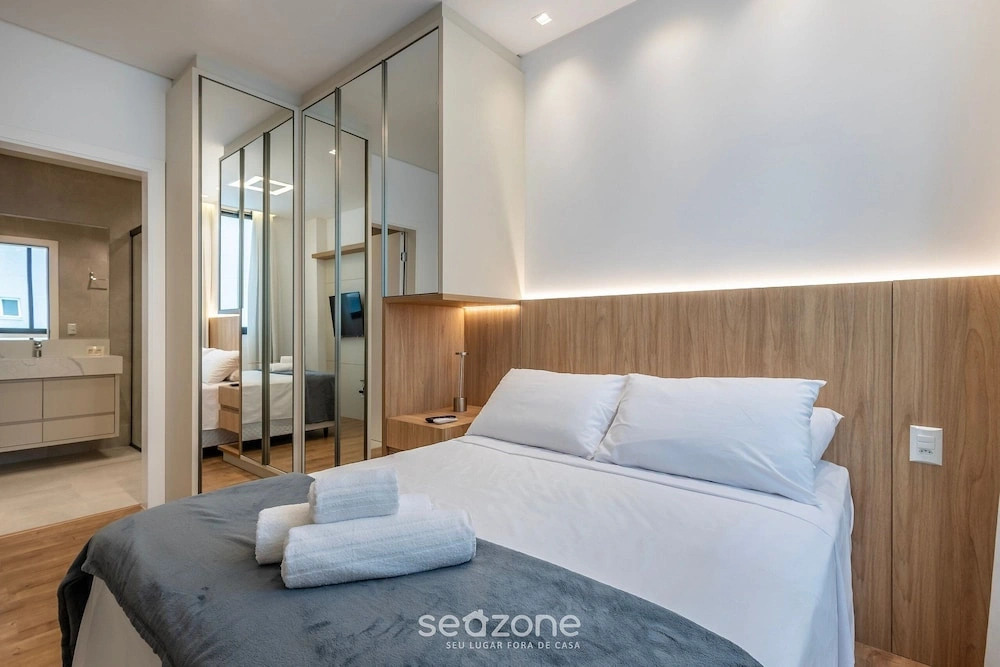 Apartments Just Steps From the Beach in Itapema - Eahs