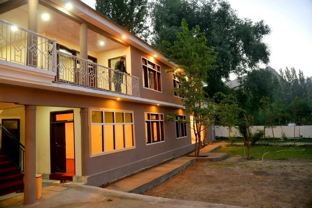 Ghasabrum Hotel