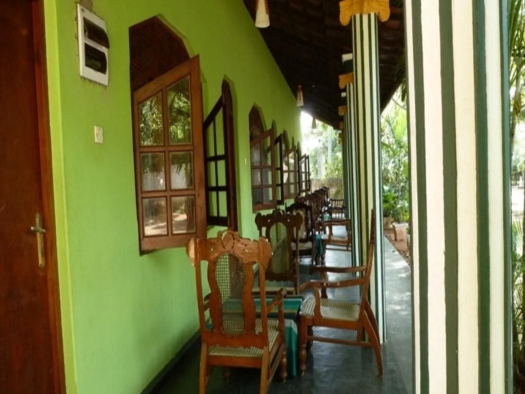 Regina Holiday Home