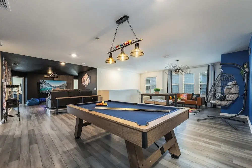 Spacious 9BR Villa Home Theater  Pool