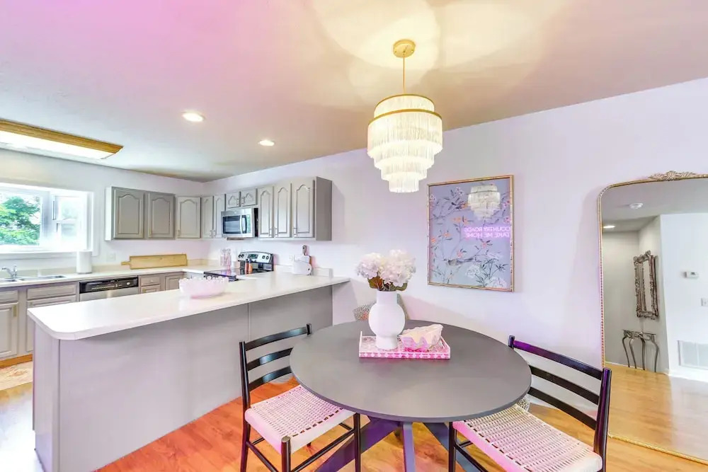 Chic Morgantown Vacation Rental - 2 Mi to Wvu!