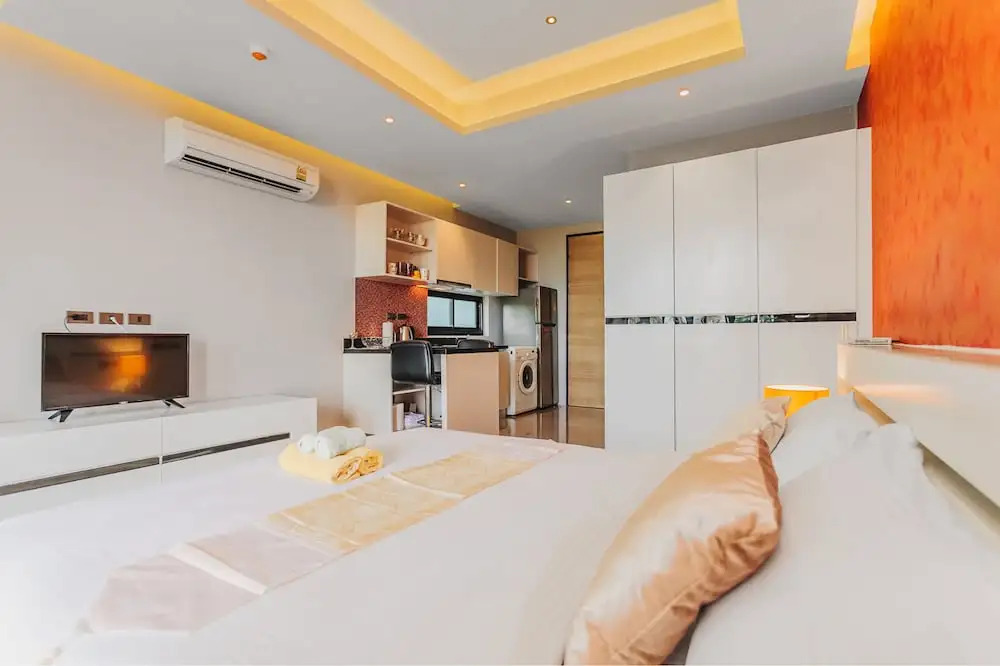 Condo in Nai Harn in ReLife 15-132-301