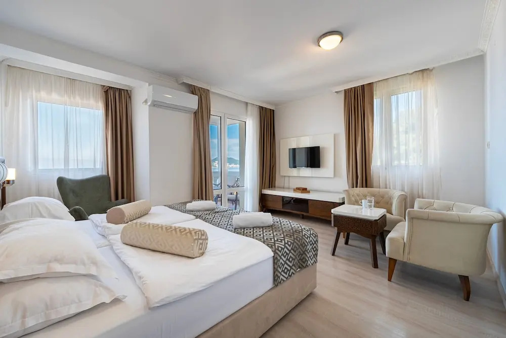 Hotel Adrović
