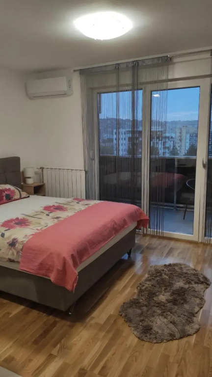 M&I Apartment