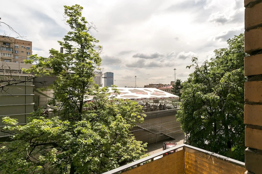 MaxRealty24 Черняховского, 3