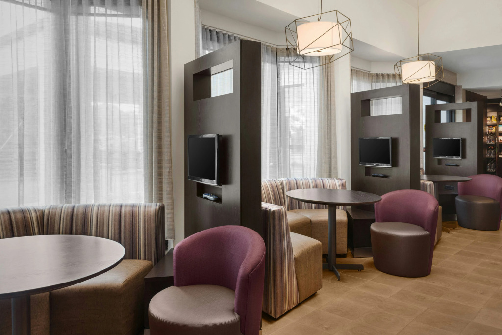 Courtyard Philadelphia Willow Grove