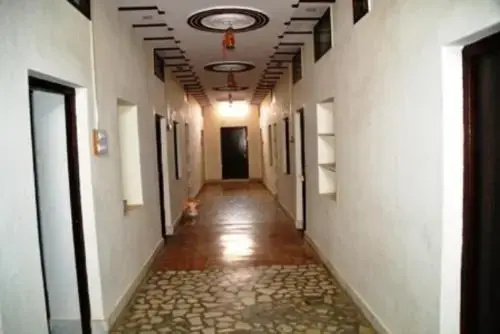 Hotel Parshvanath palace