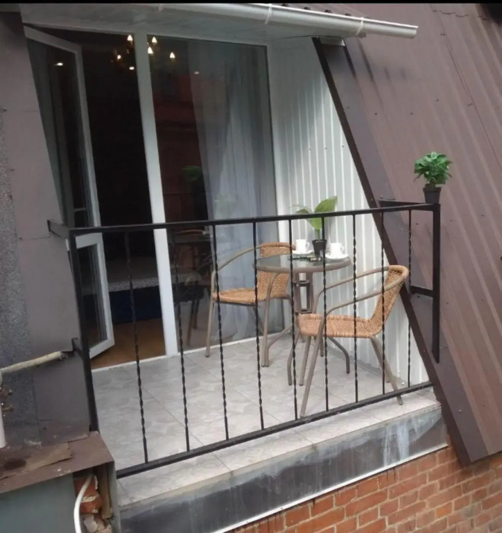 Studio near metro Yaroslava Mudroho, Universytet - Mykoly Khvylovoho str 5-3